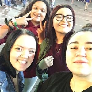 Meet your Posher, Ale